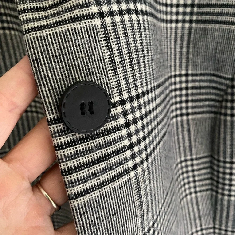 Vintage black and white plaid classic overcoat‎ size large